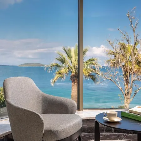 Hiddenbay Hotel