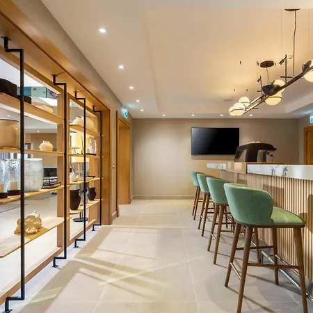 Hiddenbay Szálloda *