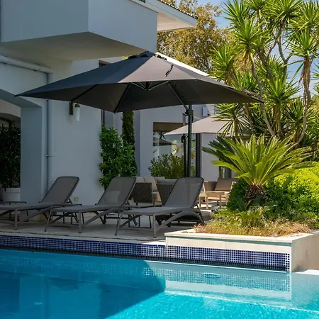 Hotel Hiddenbay *