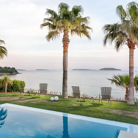 Hiddenbay * Urla