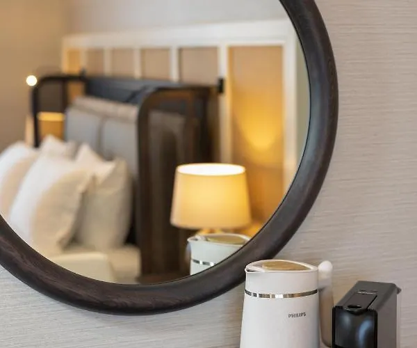 Hiddenbay מלון *