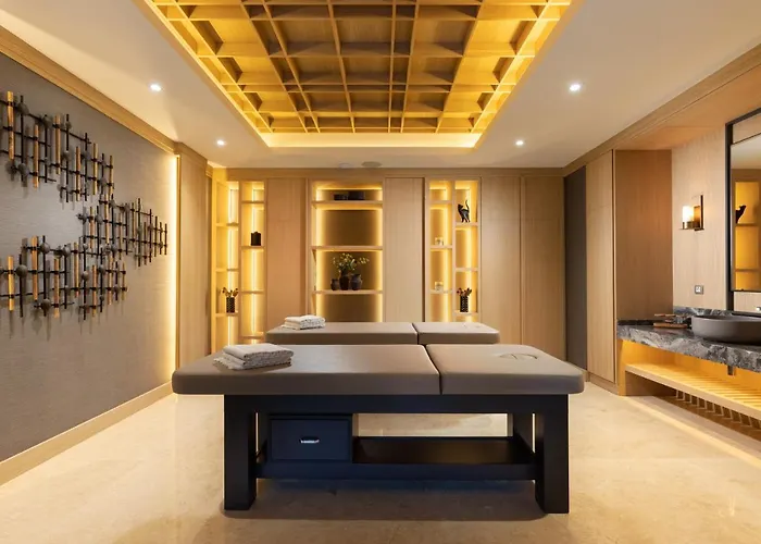 מלון Hiddenbay אורלה