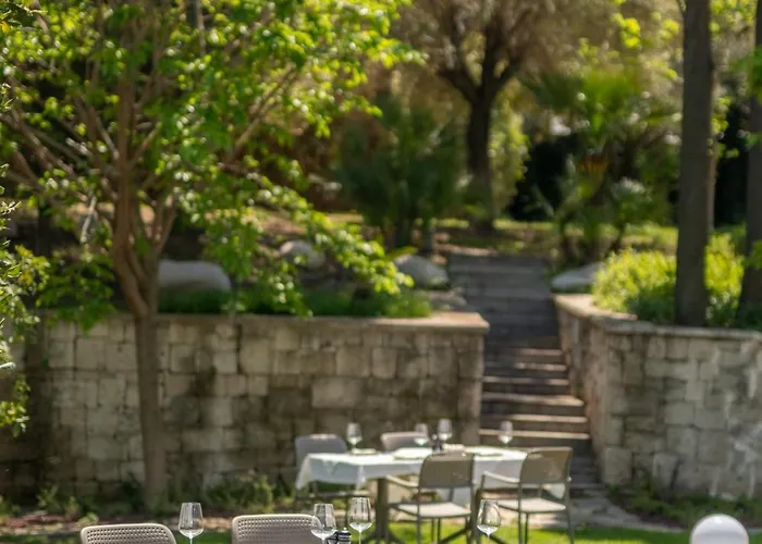 מלון Hiddenbay *